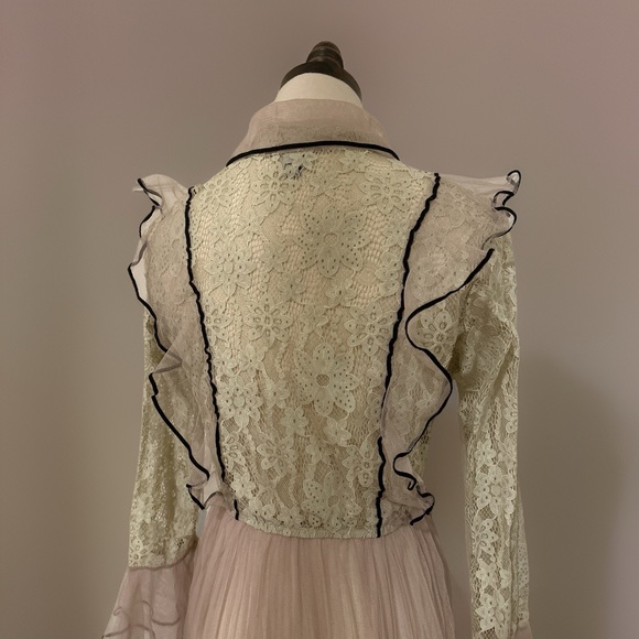 Lace Dress - Picture 4 of 4